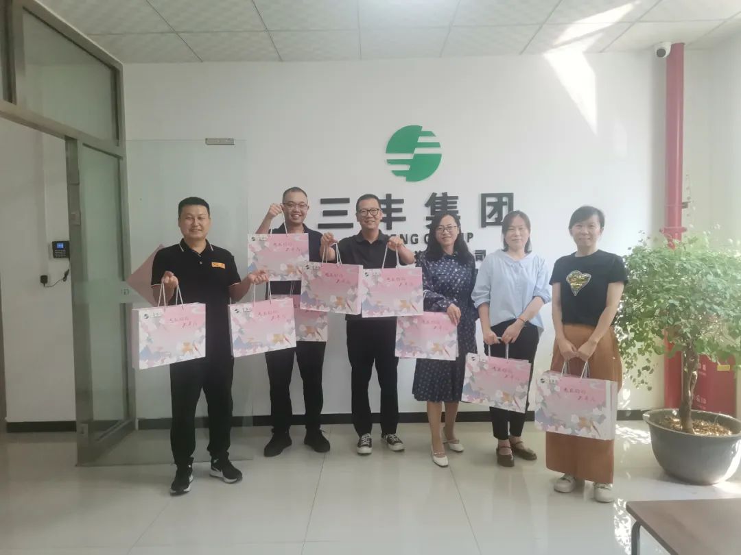 672c2f737d32e S36沙龙会 - 要玩就玩沙龙会